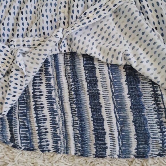 Style & Co Women’s Mixed Print Blouse Shirt Medium Blue Dot Stripe Back Roll Tab - Picture 4 of 9